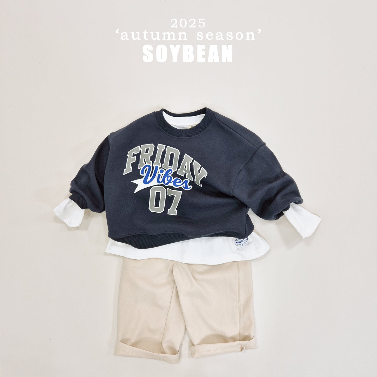 (Pre-order) Soybean Kids - Friday Lettering Sweatshirt 프라이데이맨투맨 (2 Colors)