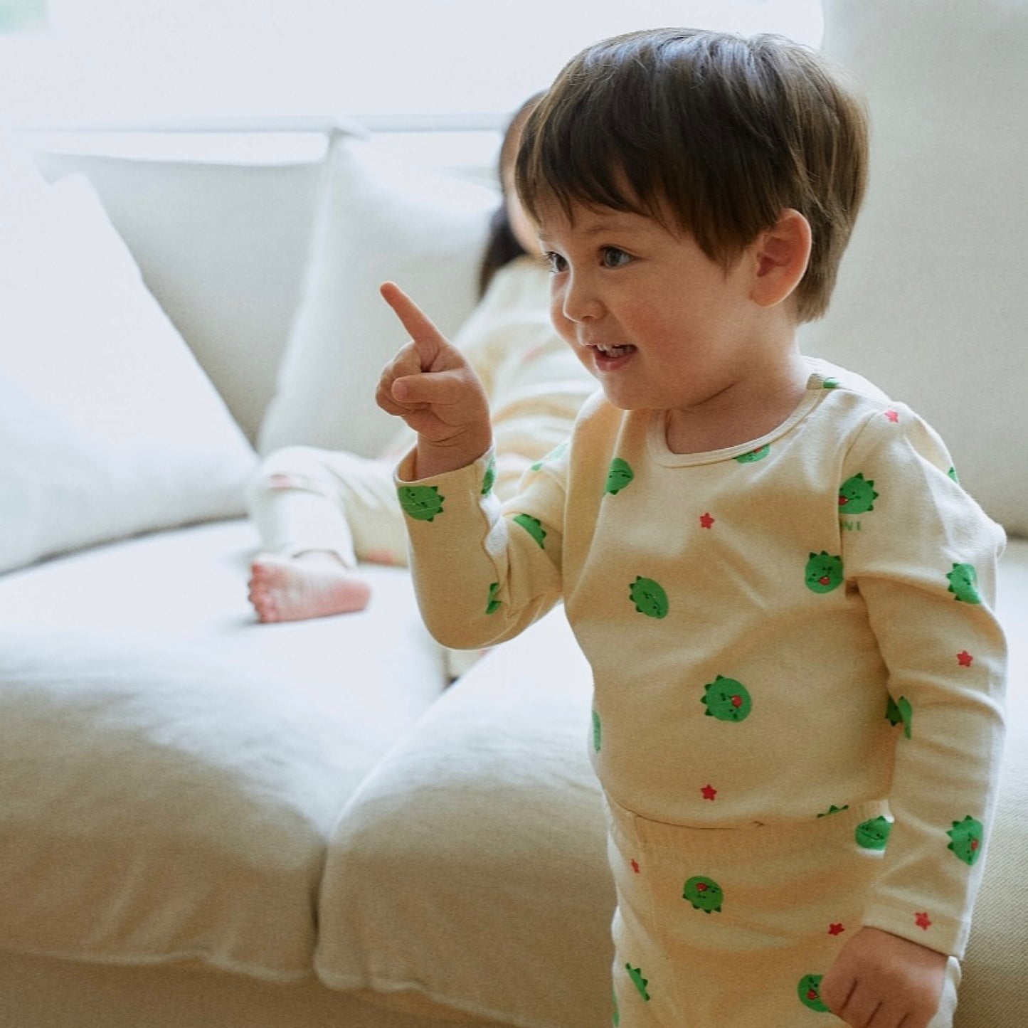 (COCOHANI) Cheese Stretch Animal Friends Long Sleeve Pajama Set (4 Colors)