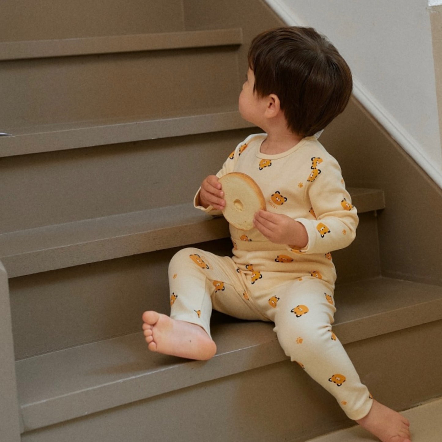 (COCOHANI) Cheese Stretch Animal Friends Long Sleeve Pajama Set (4 Colors)