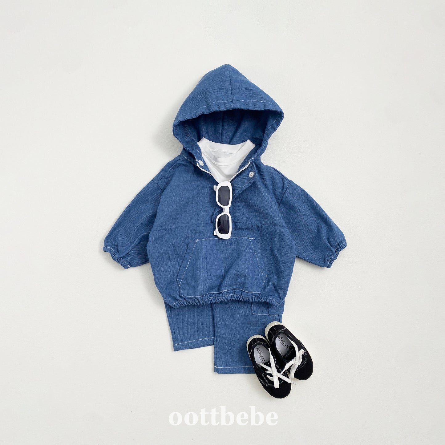 (Pre-order) OOTTBEBE - Stitch Hooded Jacket 스티치후드아노락 (2 Colors)