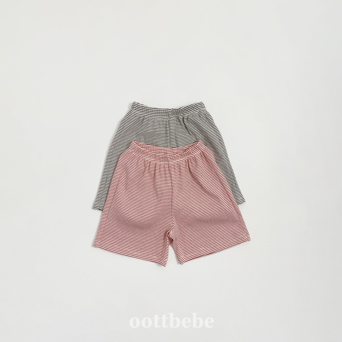 (Pre-order) OOTTBEBE - Otti Signature Top and Bottom Set 오띠시그니쳐상하복 (2 Colors)