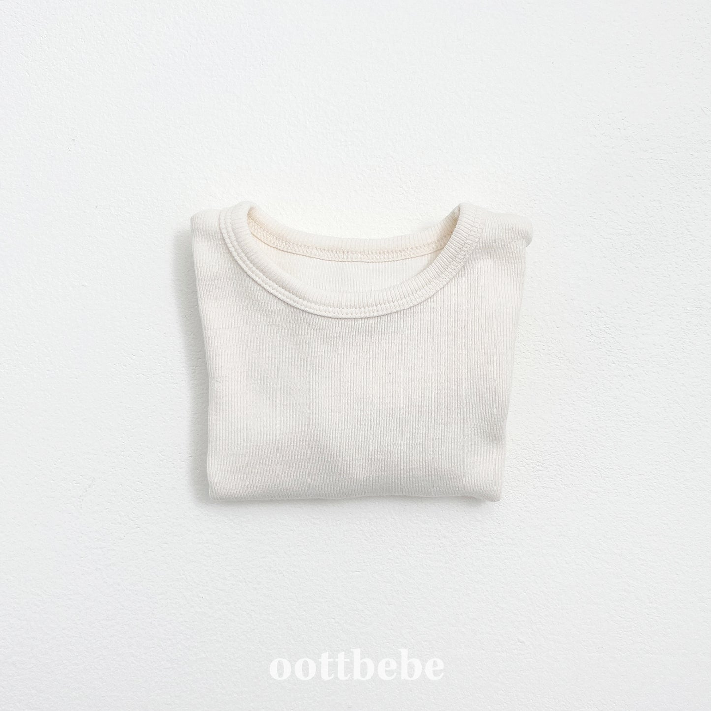 (Pre-order) OOTTBEBE - Creamy Cuff Tee 크리미시보리티 (4 Colors)