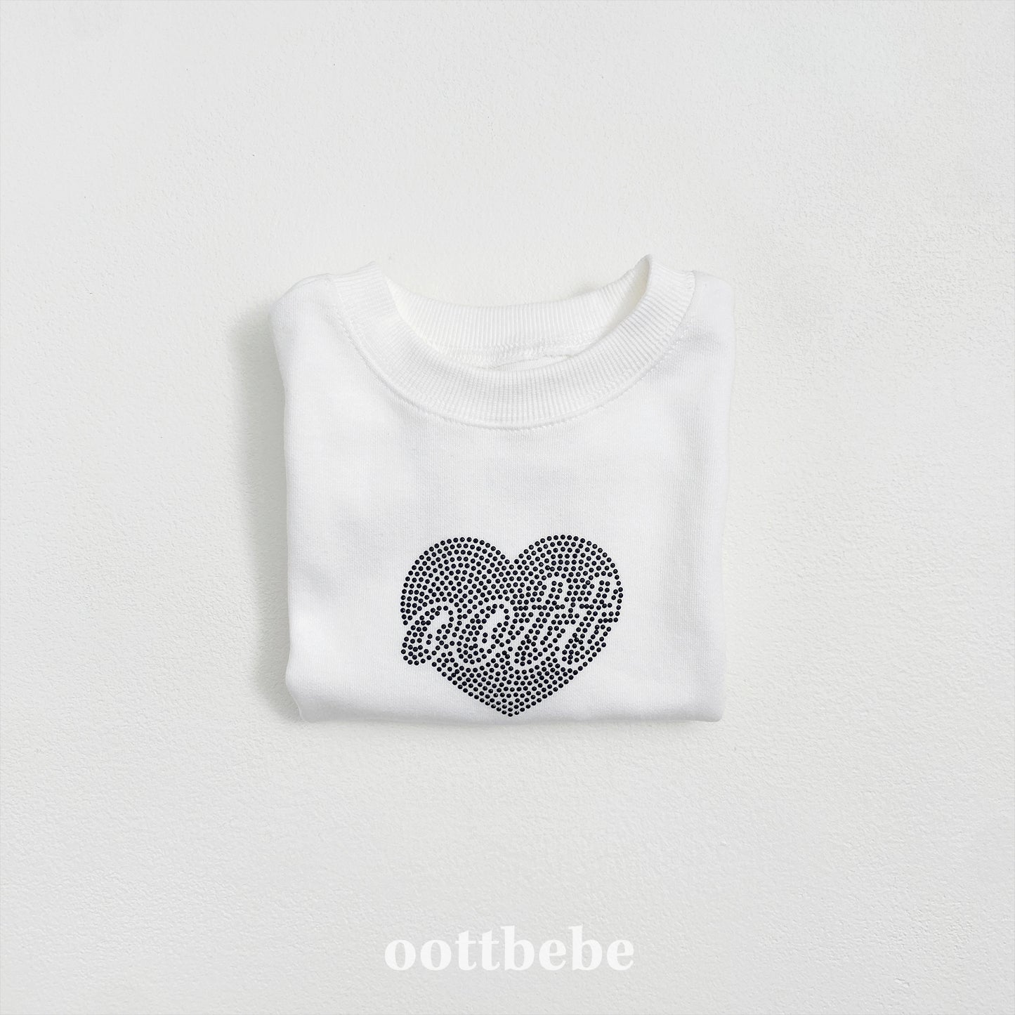 (Pre-order) OOTTBEBE - OT Bling Sweatshirt OT블링맨투맨 (2 Colors)