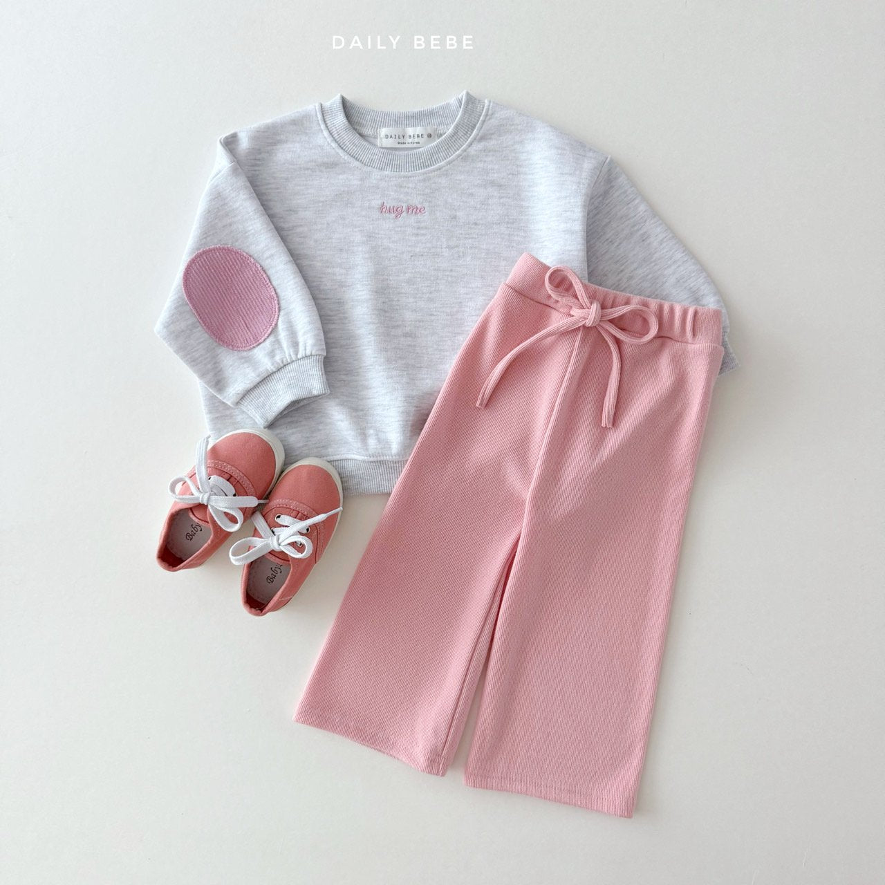 (Pre-order) Daily Bebe - Kids' Hug Me Sweatshirt 허그미 맨투맨 (3 Colors)