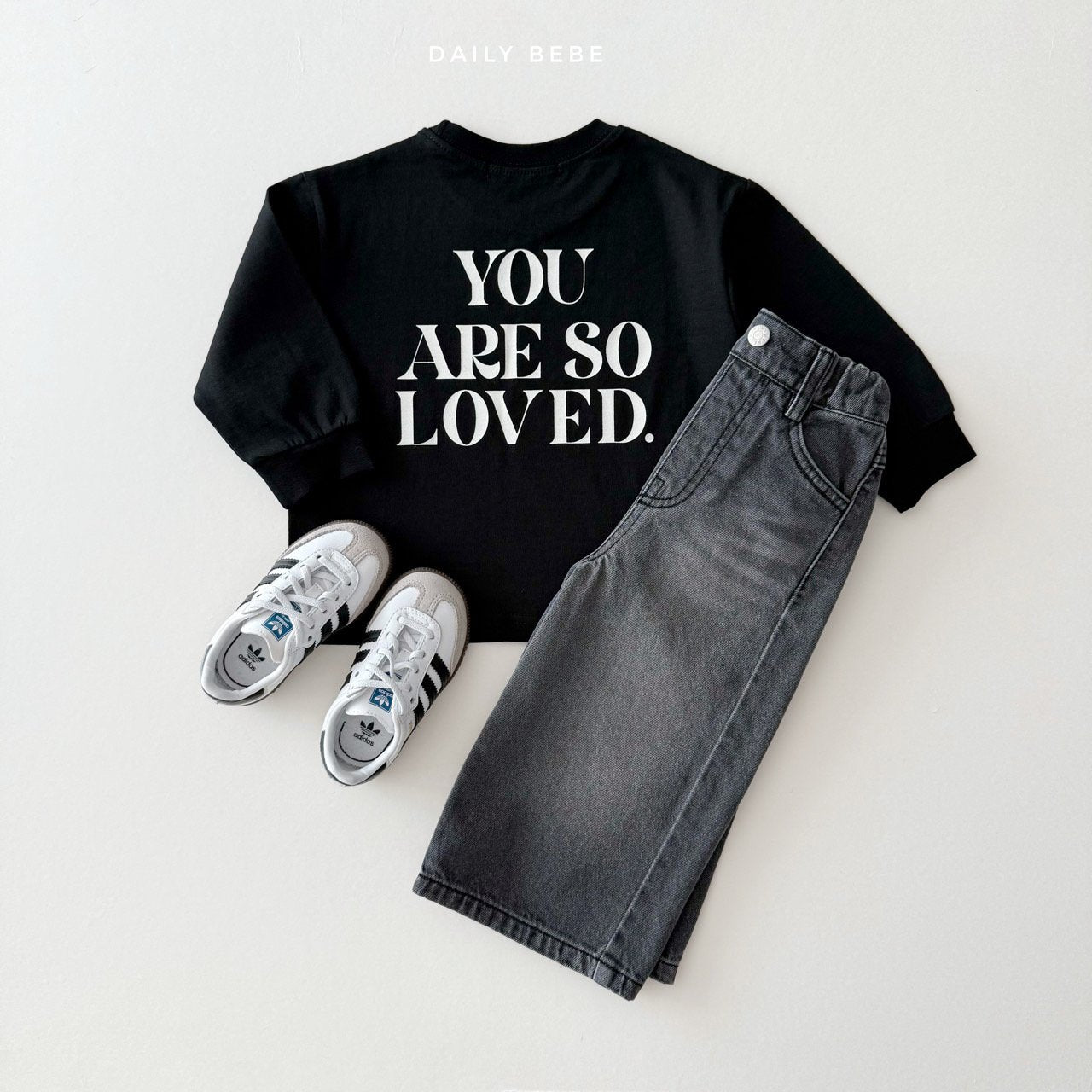 (Pre-order) Daily Bebe - Kids’ Loved Tee 러브드티 (2 Colors)