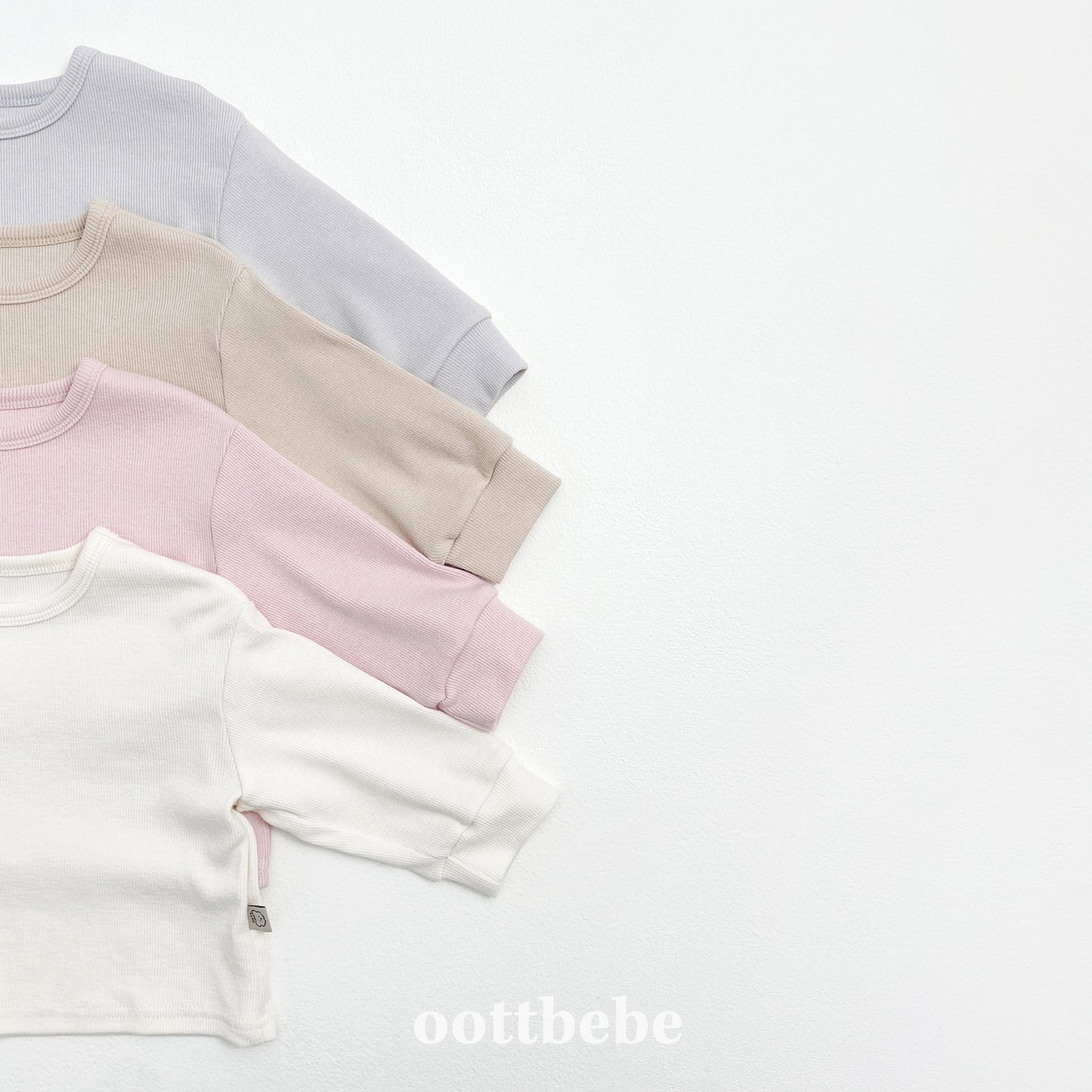 (Pre-order) OOTTBEBE - Creamy Cuff Tee 크리미시보리티 (4 Colors)