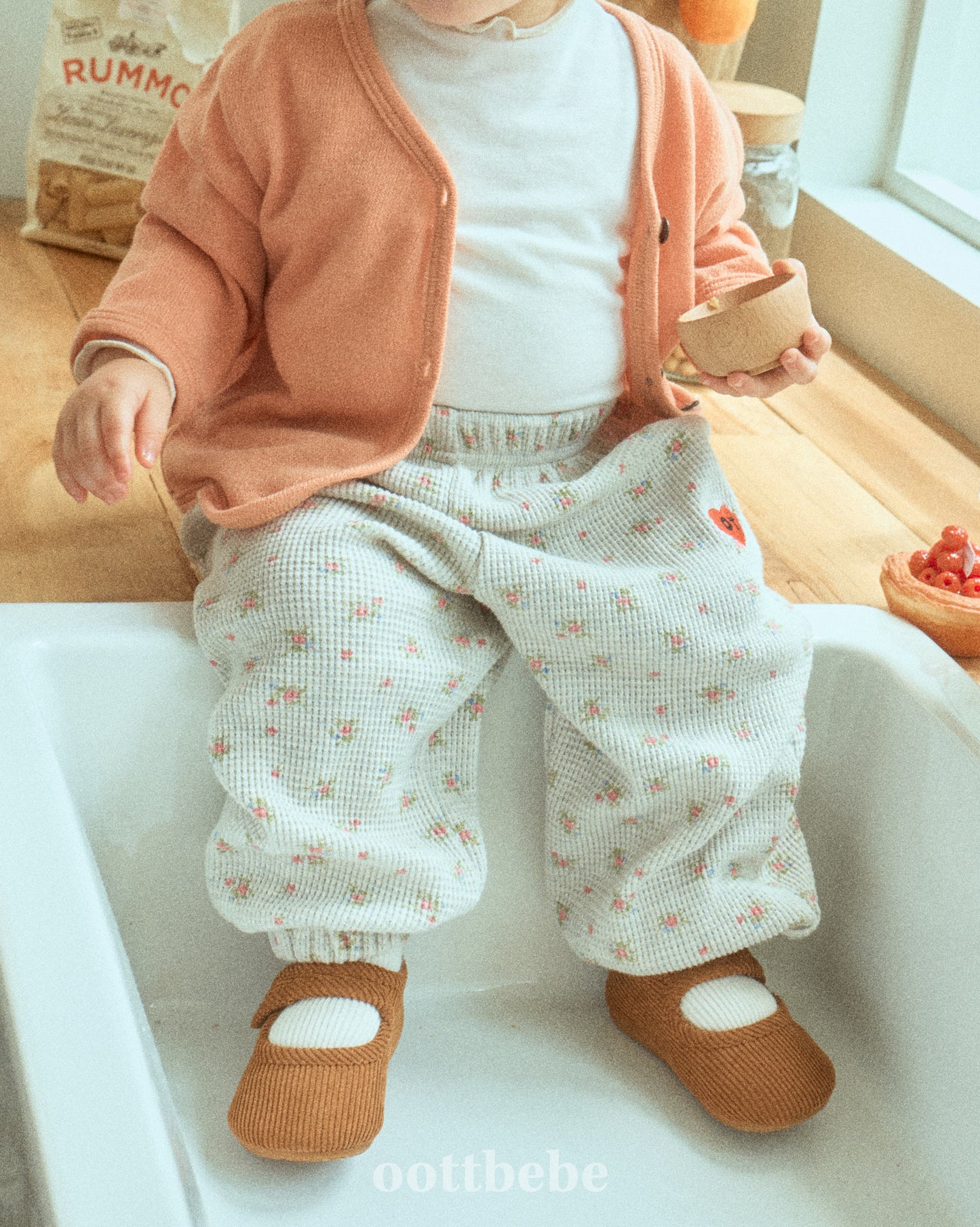(Pre-order) OOTTBEBE - Melody Gojengi Pants 멜로디고쟁이팬츠 (4 Colors)