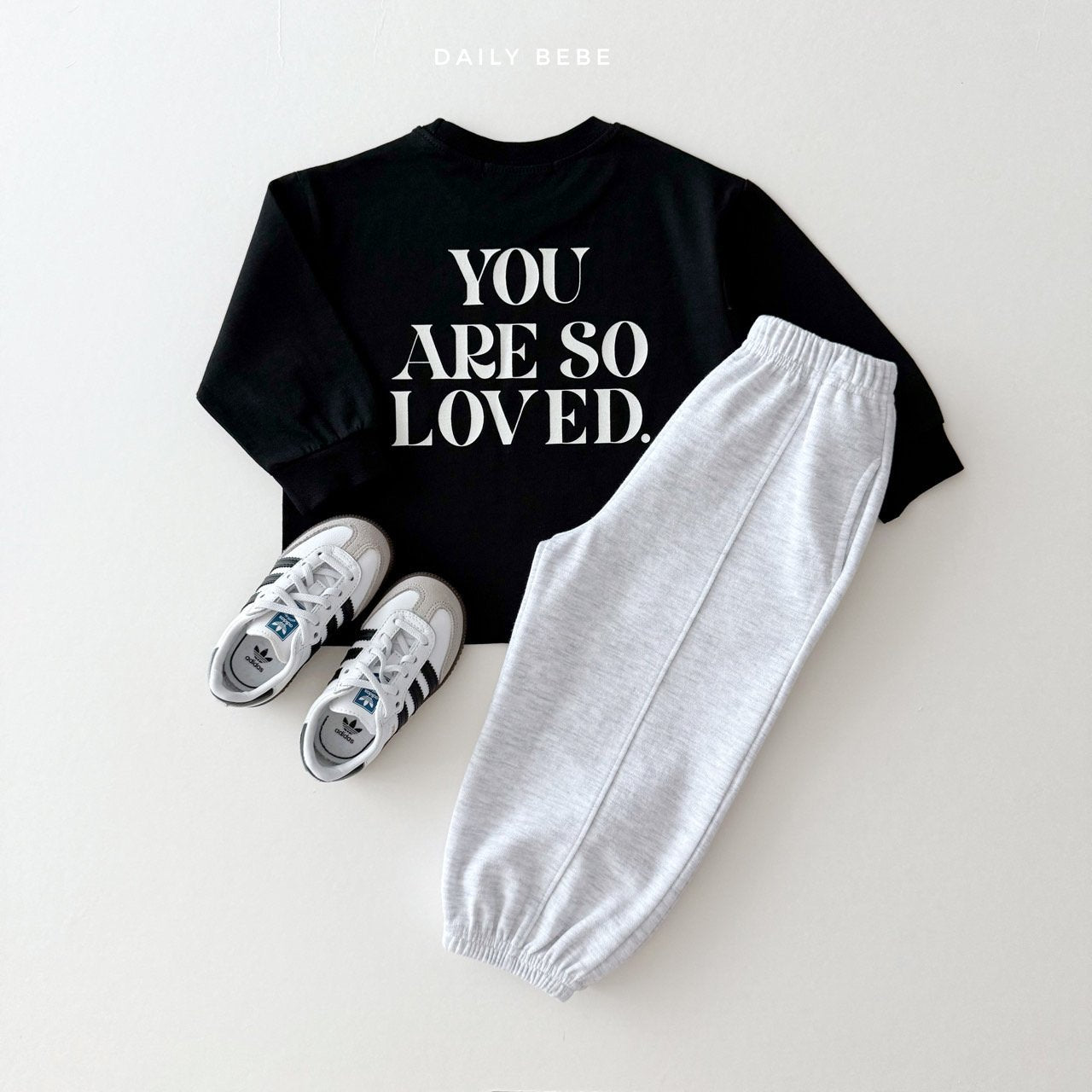(Pre-order) Daily Bebe - Kids’ Loved Tee 러브드티 (2 Colors)