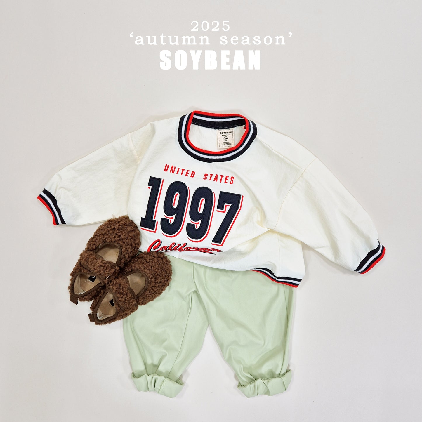 (Pre-order) Soybean Kids - 1997 Washed Embroidery Sweatshirt 1997와샤맨투맨 (2 Colors)