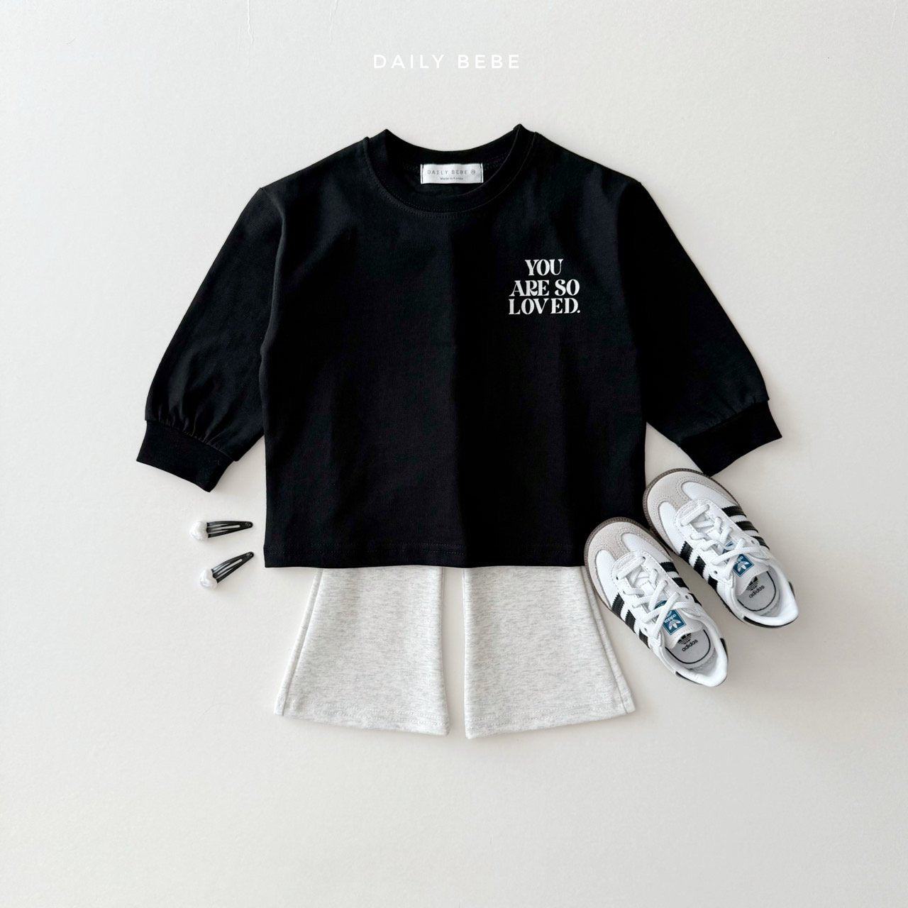 (Pre-order) Daily Bebe - Kids’ Loved Tee 러브드티 (2 Colors)