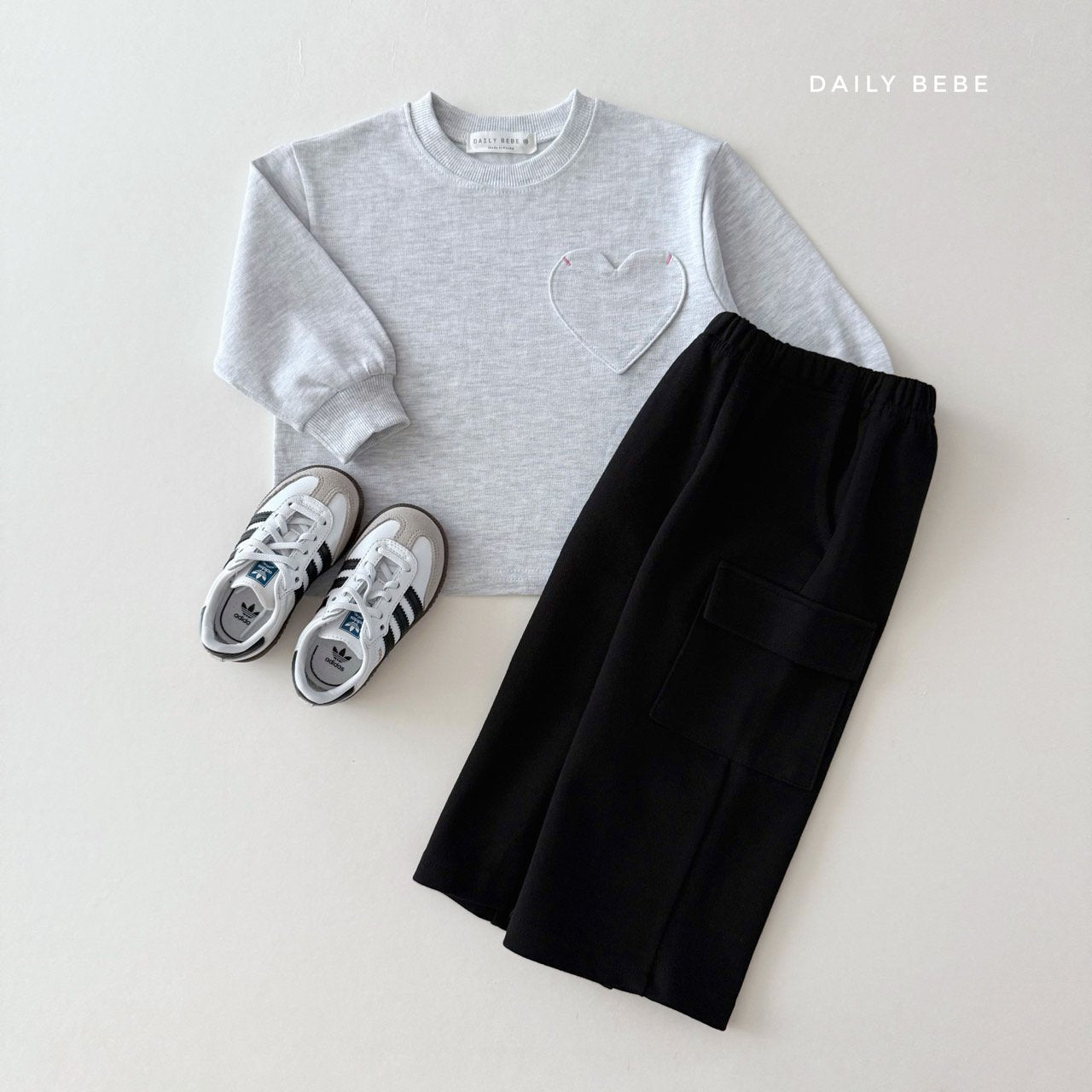 (Pre-order) Daily Bebe - Kids' Heart Pocket Tee 하트포켓 (2 Colors)