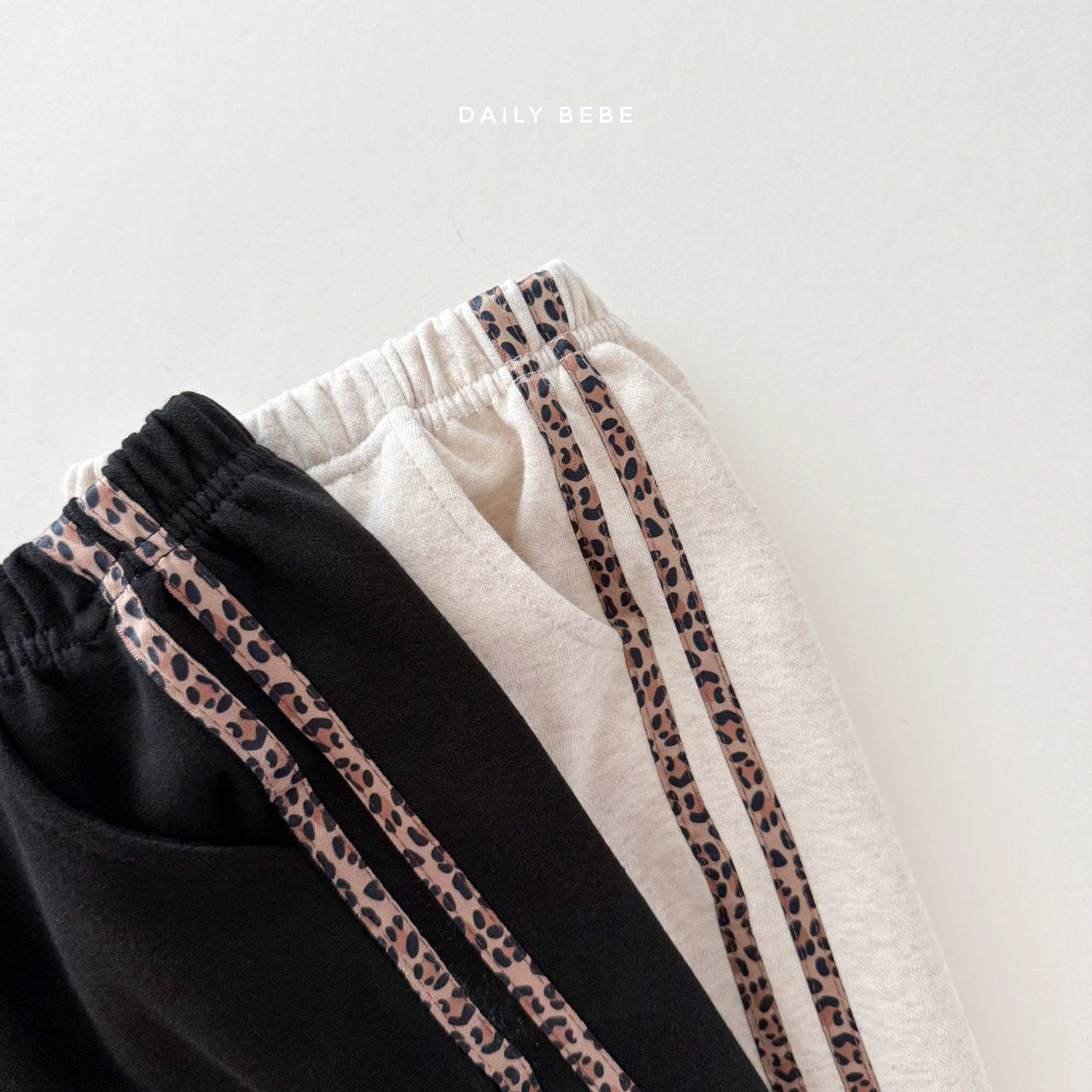 (Pre-order) Daily Bebe - Kids' Leopard Tape Jogger Pants 호피테잎 조거팬츠 (2 Colors)