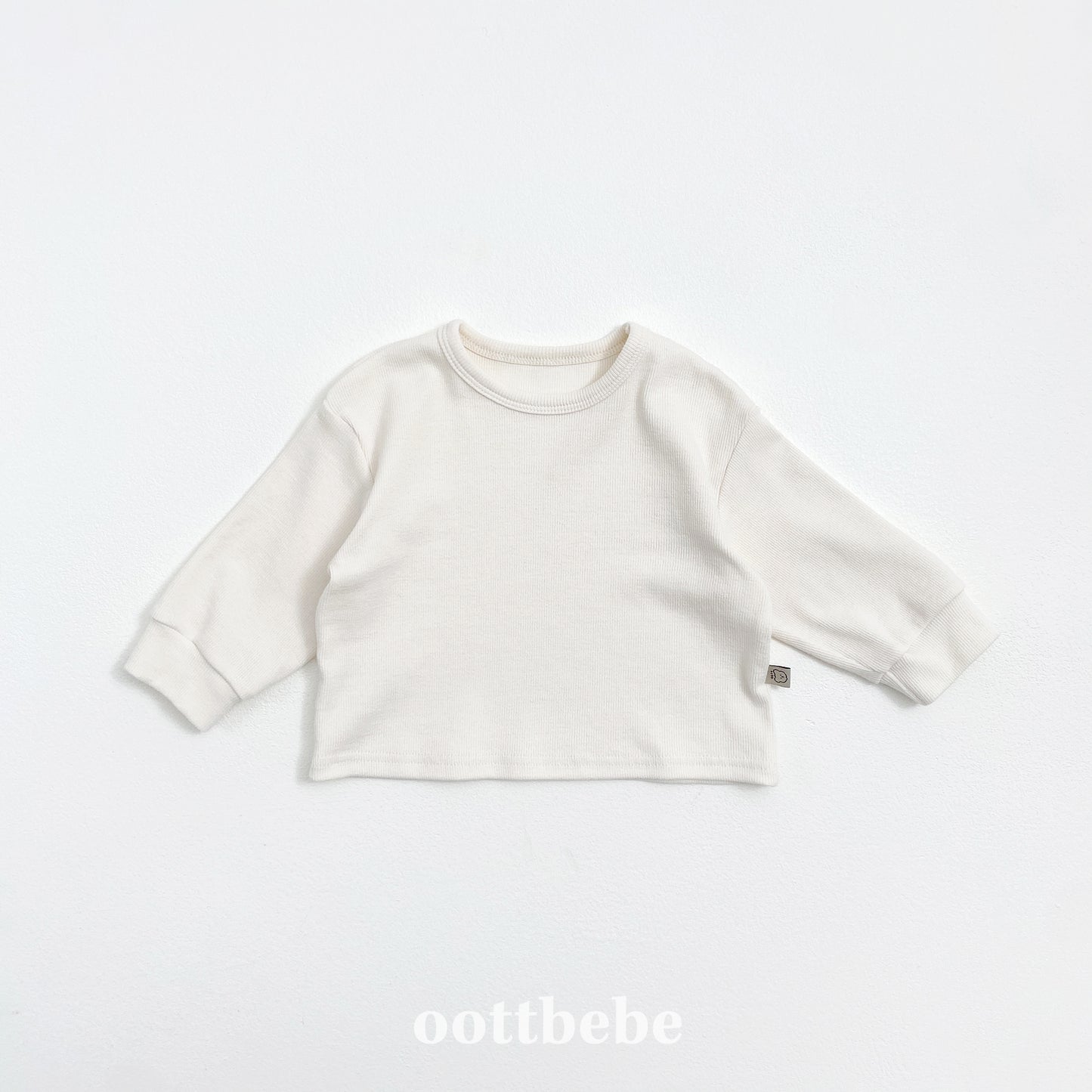 (Pre-order) OOTTBEBE - Creamy Cuff Tee 크리미시보리티 (4 Colors)