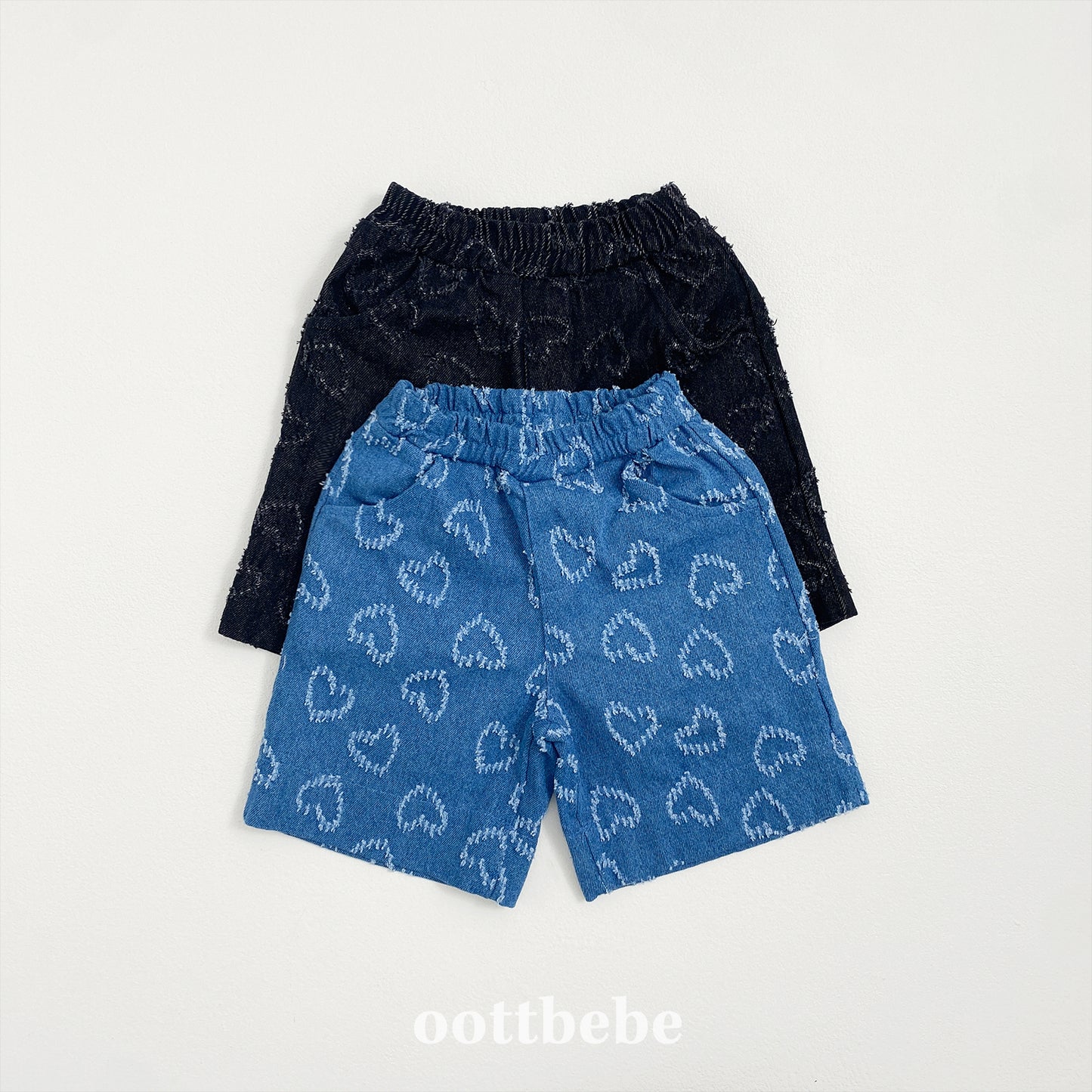 (Pre-order) OOTTBEBE - LOVE Denim Pants (6/10 Length) LOVE청팬츠(6부) (2 Colors)