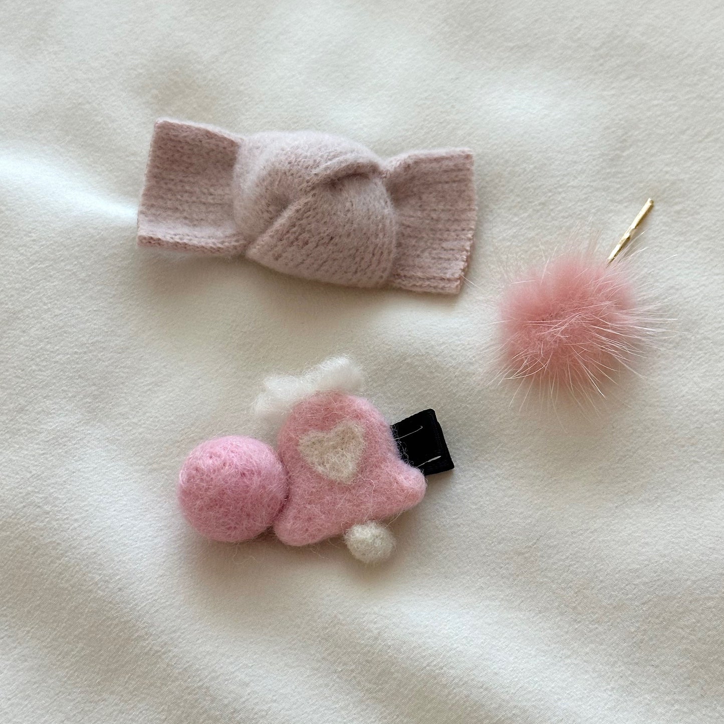 (Chenny Bong Bong) Kids’ Pink Flower Bunny Hair Clips 5-piece Set