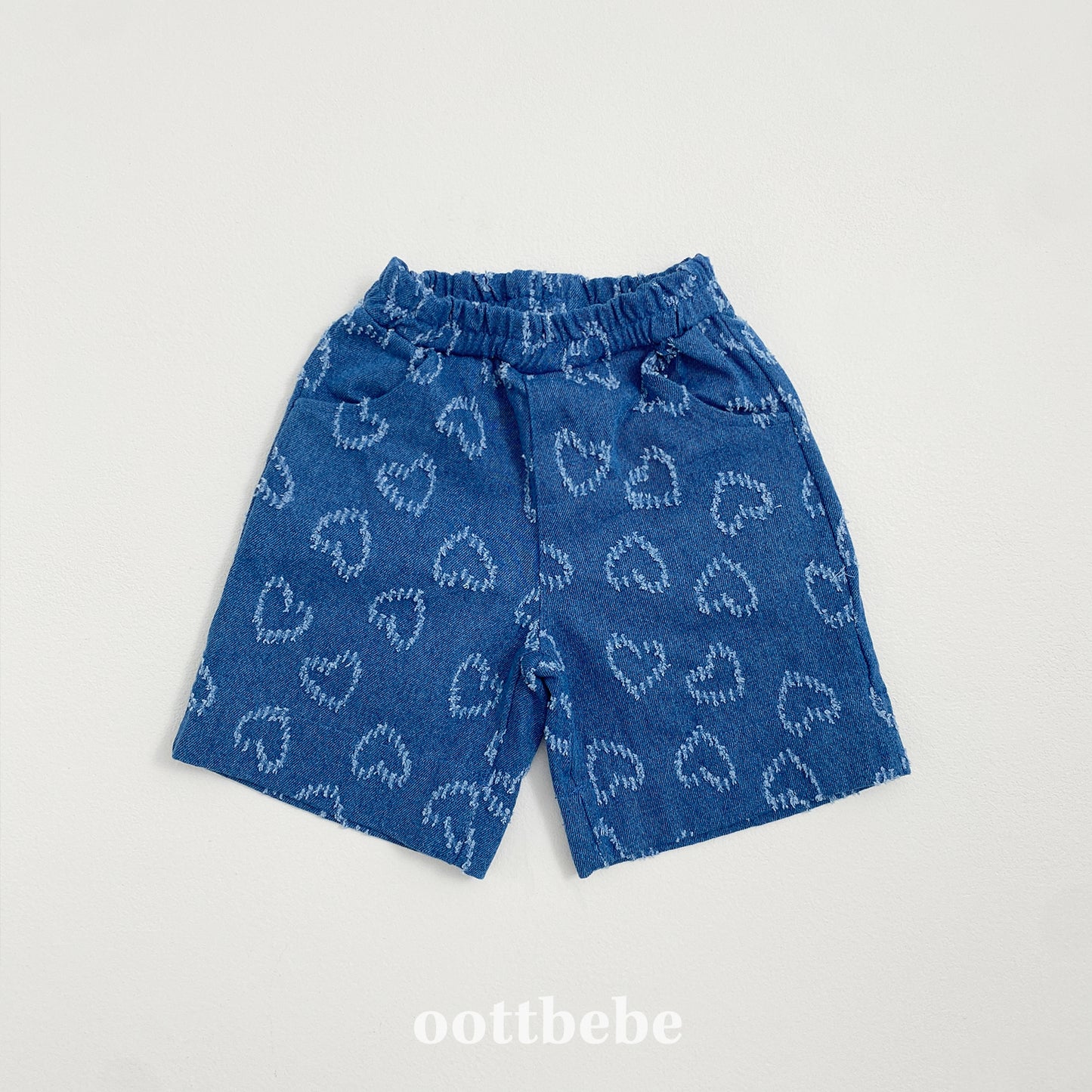(Pre-order) OOTTBEBE - LOVE Denim Pants (6/10 Length) LOVE청팬츠(6부) (2 Colors)
