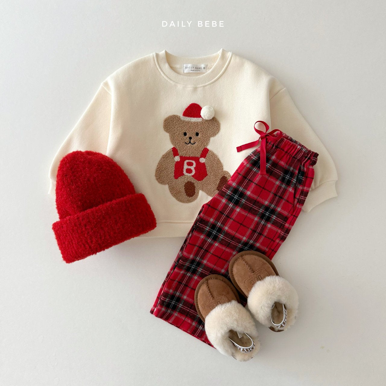 (Pre-order) Daily Bebe Winter - Kids' Baby Bear Sweatshirt 베베곰 맨투맨 (2 Colors)