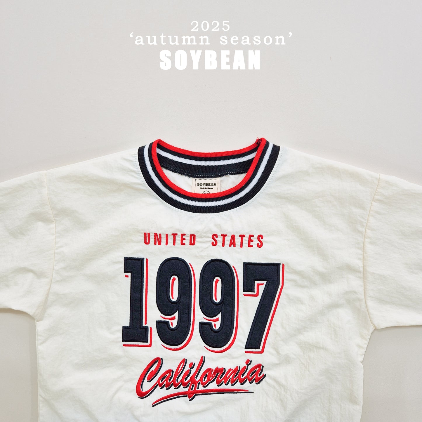 (Pre-order) Soybean Kids - 1997 Washed Embroidery Sweatshirt 1997와샤맨투맨 (2 Colors)