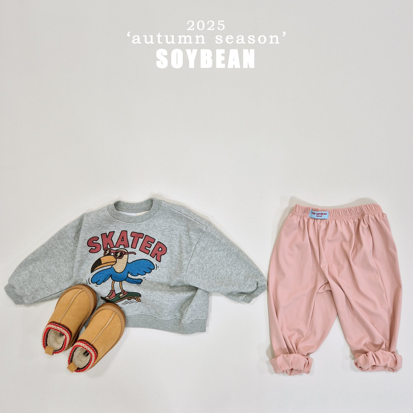 (Pre-order) Soybean Kids - Parrot Sweatshirt 앵무새맨투맨 (2 Colors)