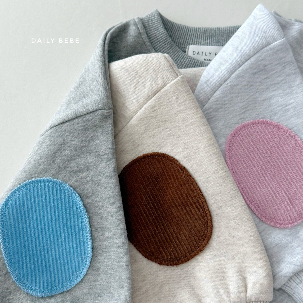 (Pre-order) Daily Bebe - Kids' Hug Me Sweatshirt 허그미 맨투맨 (3 Colors)