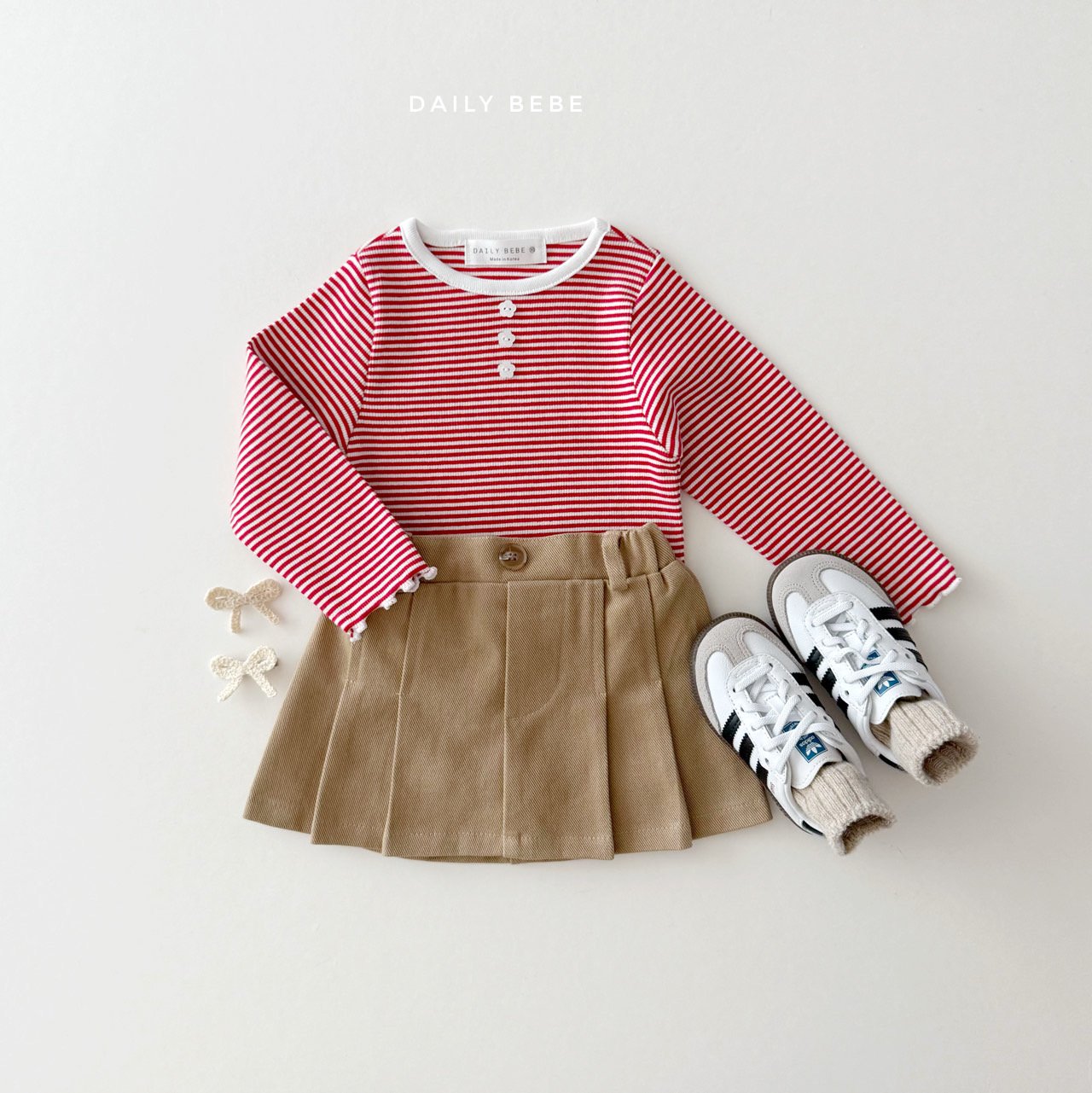 (Pre-order) Daily Bebe - Kids' Button Stripe Tee 줄가라단추티 (2 Colors)