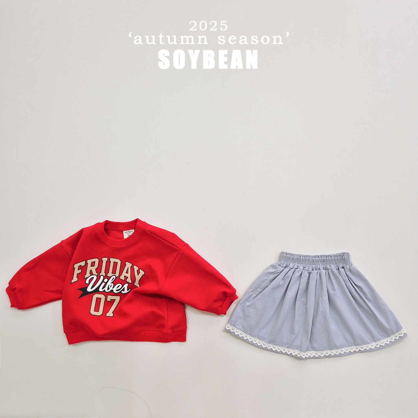 (Pre-order) Soybean Kids - Friday Lettering Sweatshirt 프라이데이맨투맨 (2 Colors)