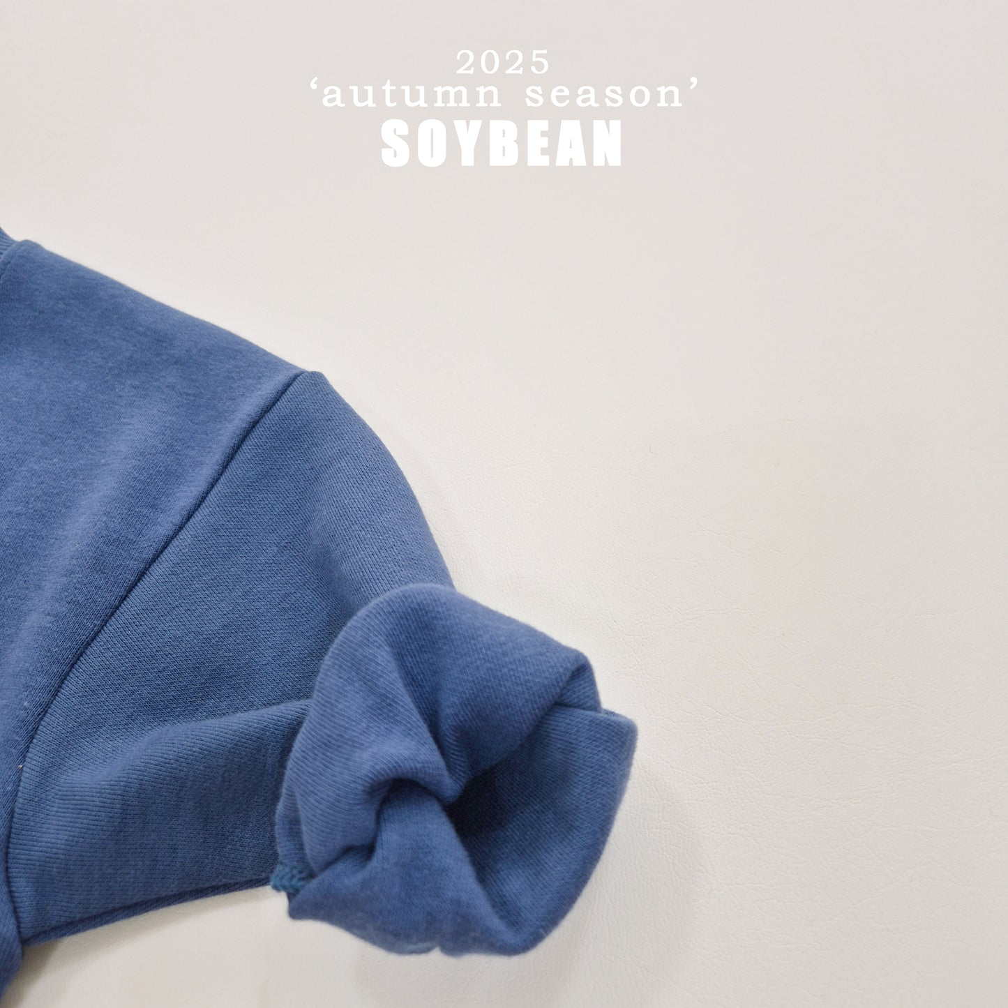 (Pre-order) Soybean Kids - Love Sweatshirt 러브맨투맨 (2 Colors)
