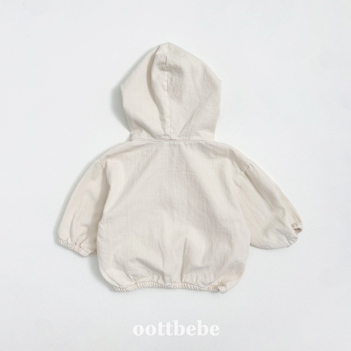 (Pre-order) OOTTBEBE - Stitch Hooded Jacket 스티치후드아노락 (2 Colors)