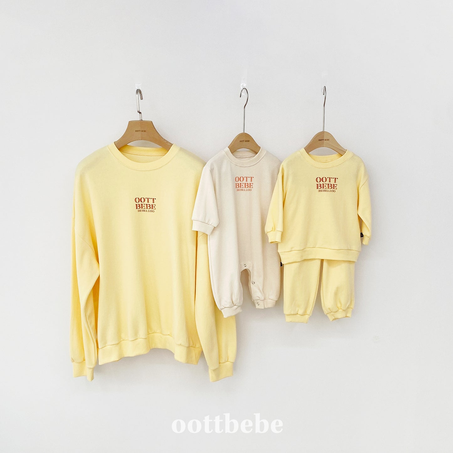 (Pre-order) OOTTBEBE - Mom's OOTT Sweatshirt 오뜨베베맨투맨 (성인) (4 Colors)