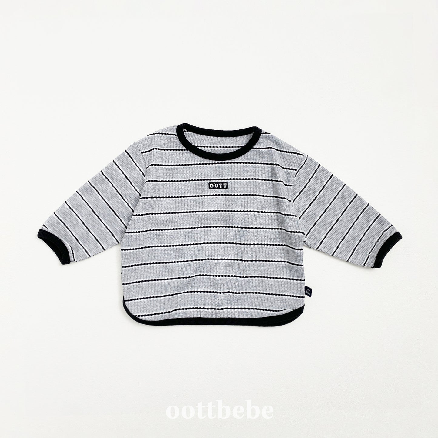 (Pre-order) OOTTBEBE - Urban Stripe Tee 어반스트라이프티 (2 Colors)