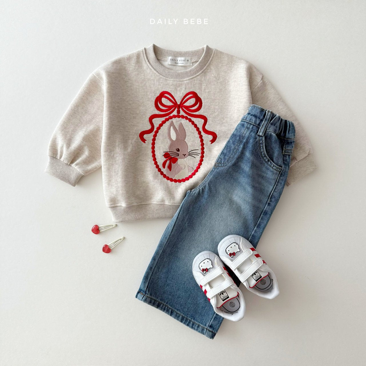 (Pre-order) Daily Bebe - Kids' Bunny Embroidery Sweatshirt 토끼 자수 맨투맨 (2 Colors)