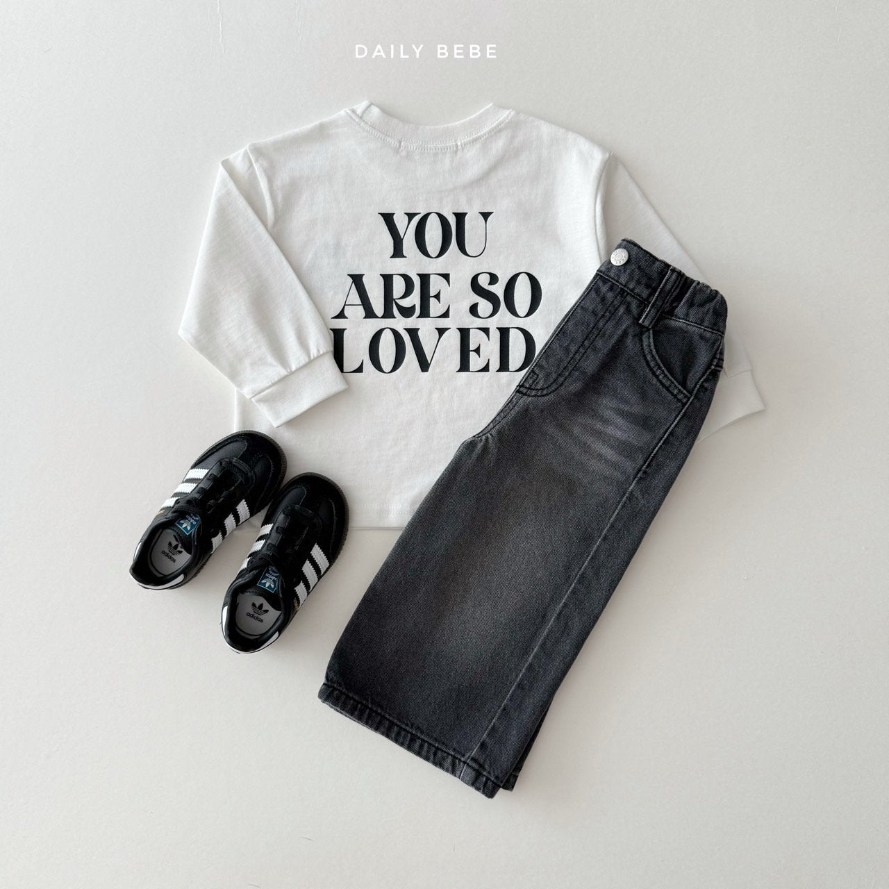 (Pre-order) Daily Bebe - Kids’ Loved Tee 러브드티 (2 Colors)