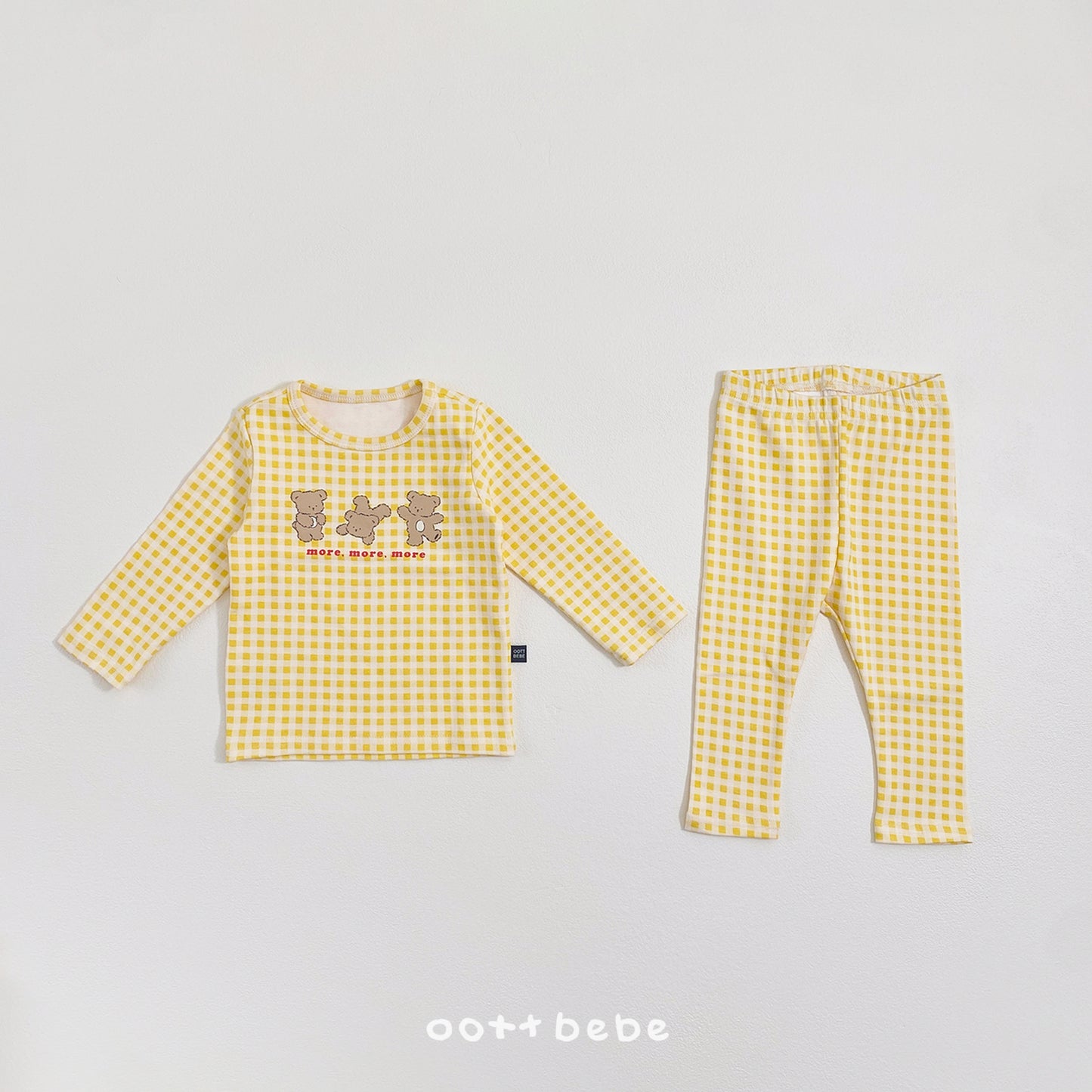 (Pre-order) OOTTBEBE Winter - Checked Bear Pajama Set 체크베어실내복 (2 Colors)