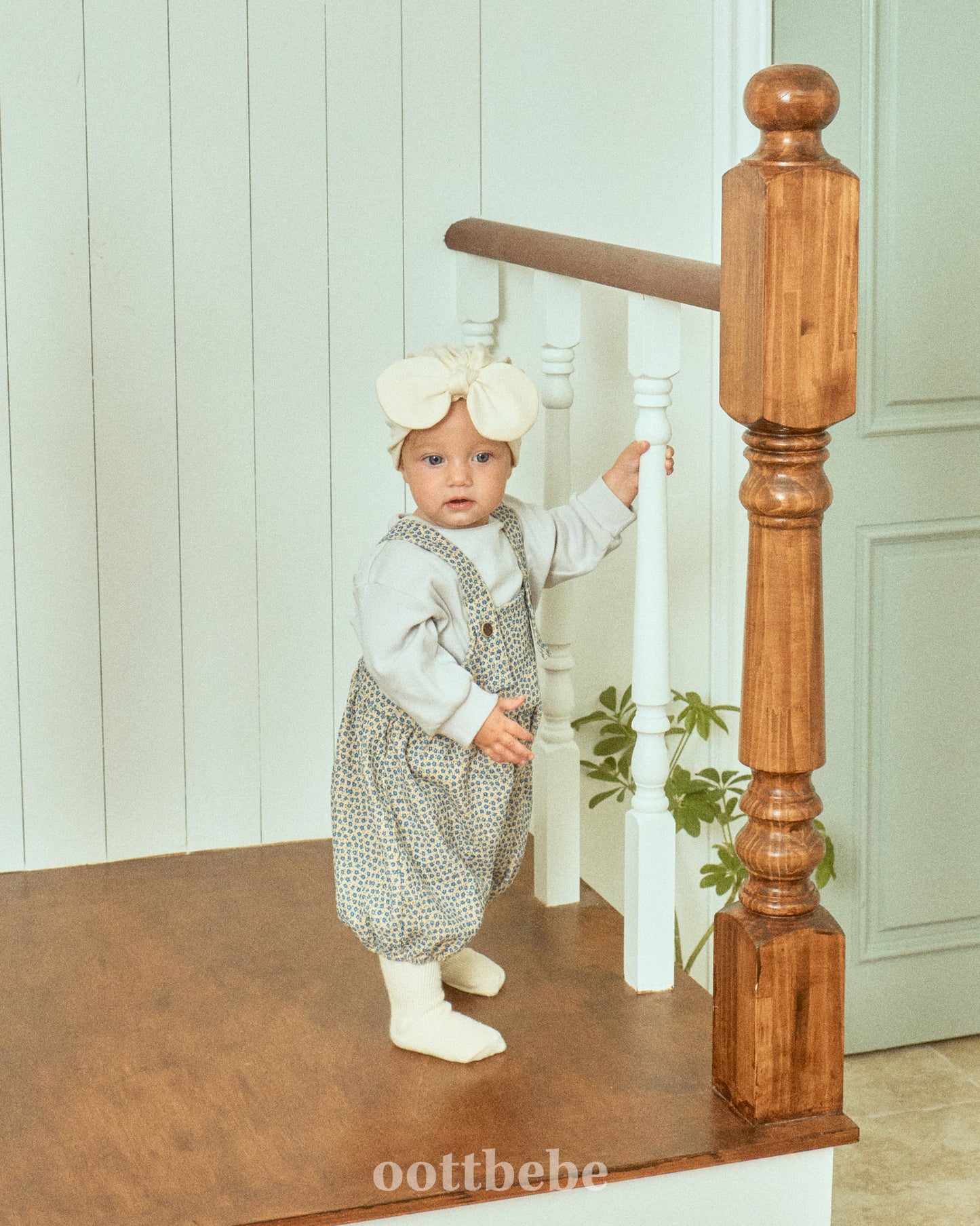 (Pre-order) OOTTBEBE - Bloom Suspender Suit 블룸멜빵슈트 (2 Colors)