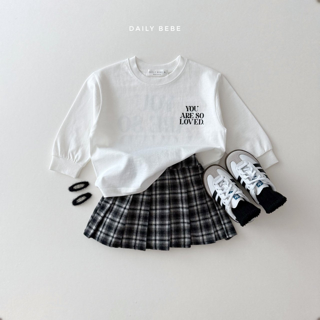 (Pre-order) Daily Bebe - Kids’ Loved Tee 러브드티 (2 Colors)