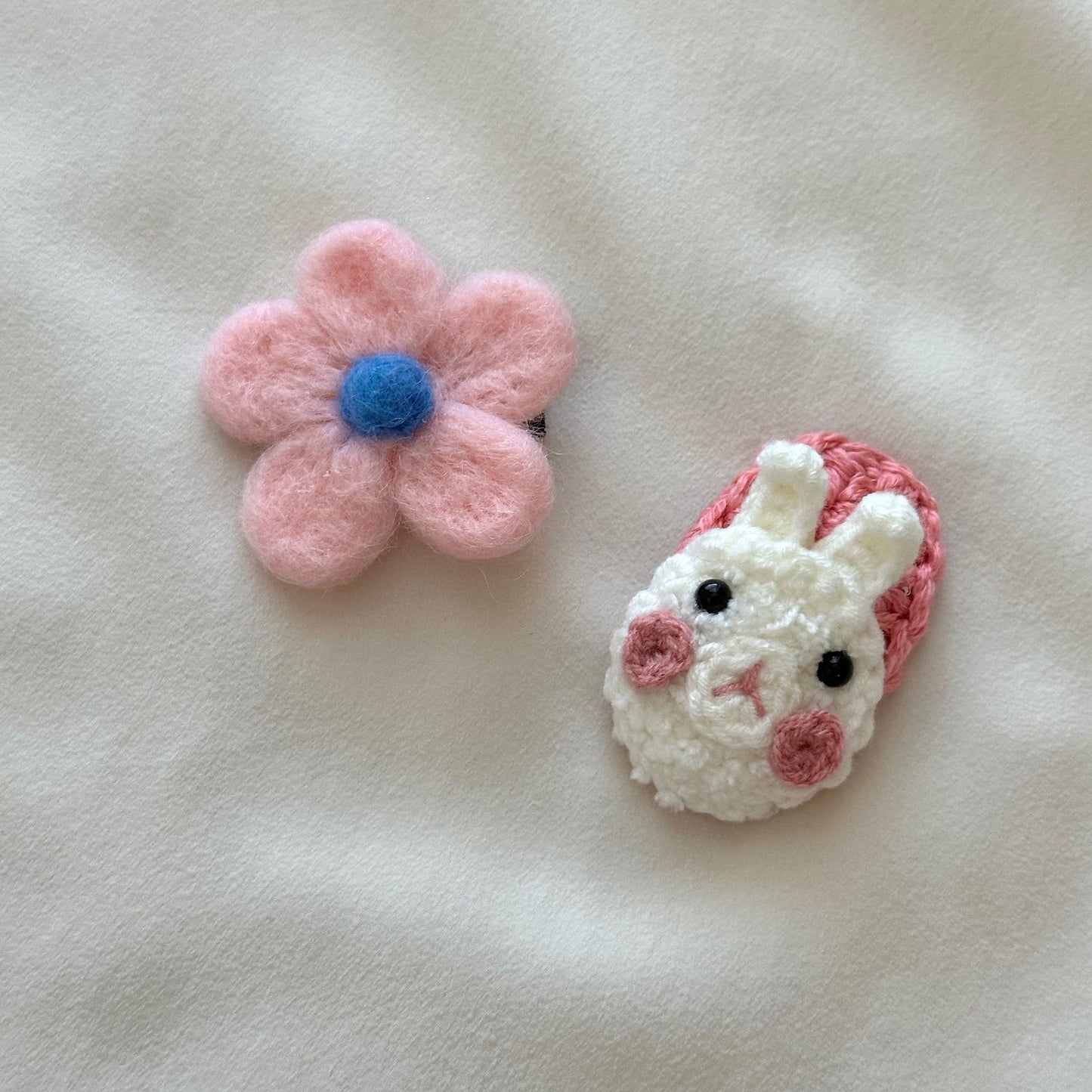 (Chenny Bong Bong) Kids’ Pink Flower Bunny Hair Clips 5-piece Set