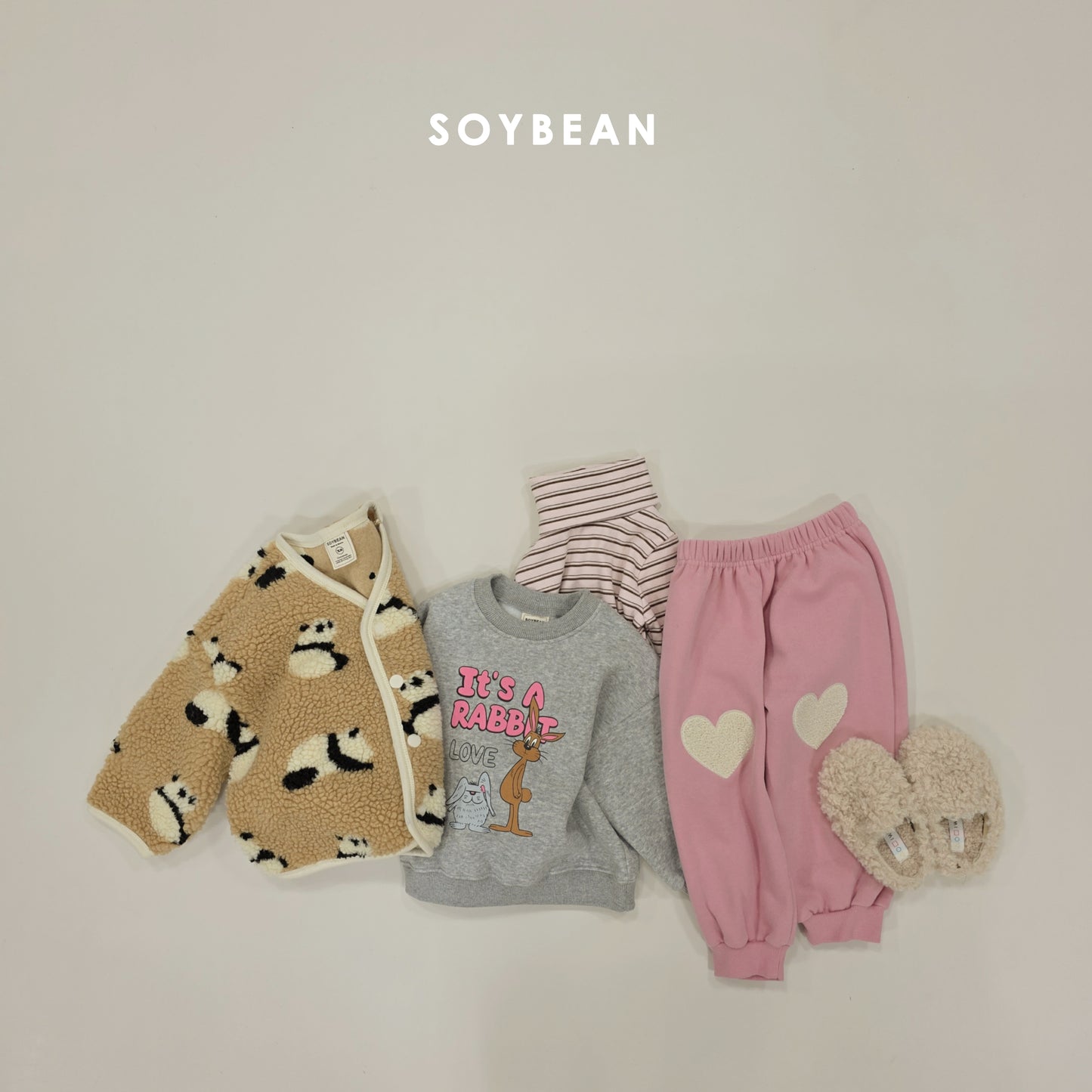 (Pre-order) Soybean Kids Winter - Heart Patch Fleece-Lined Jogger Pants 하트패치조거팬츠 (3 Colors)