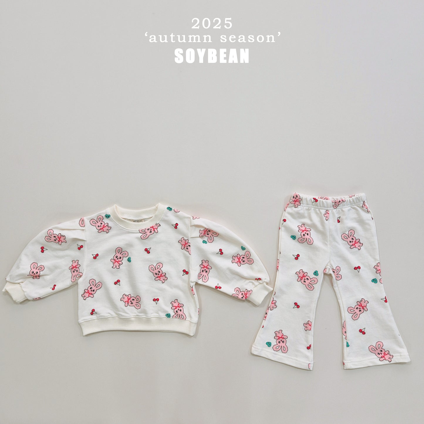 (Pre-order) Soybean Kids - Bunny Flare Top & Bottom Set 바니나팔상하복 (2 Colors)