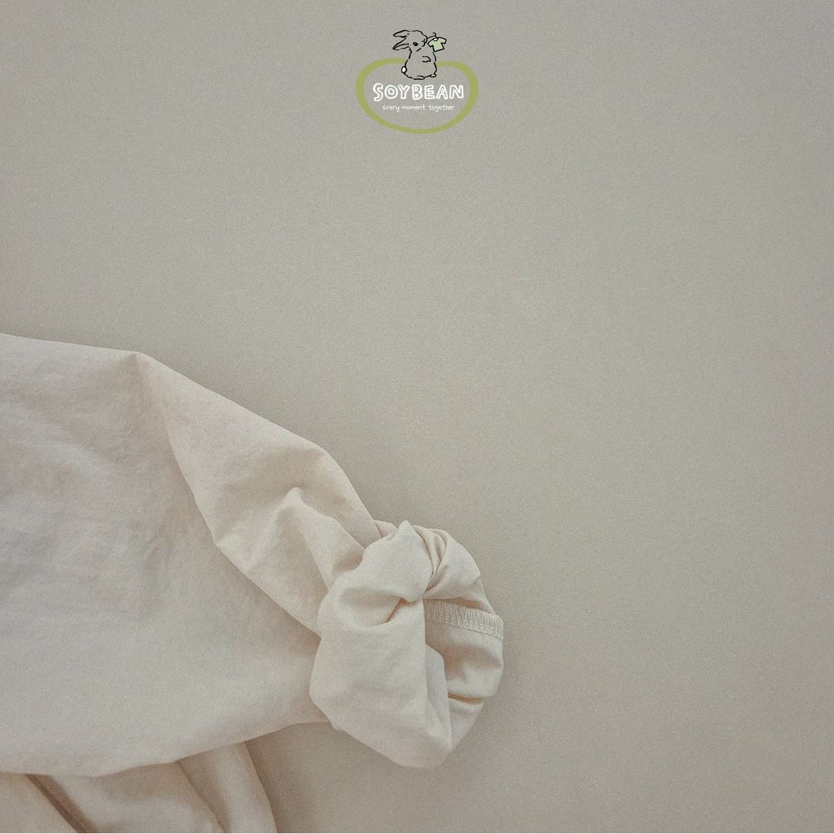(In Stock) Soybean Kids - Ruffled Windbreaker 프릴바람막이