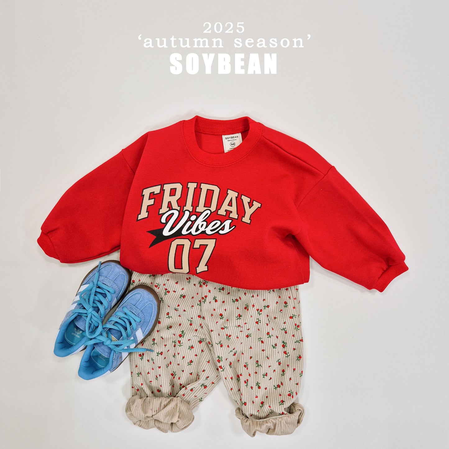(Pre-order) Soybean Kids - Friday Lettering Sweatshirt 프라이데이맨투맨 (2 Colors)