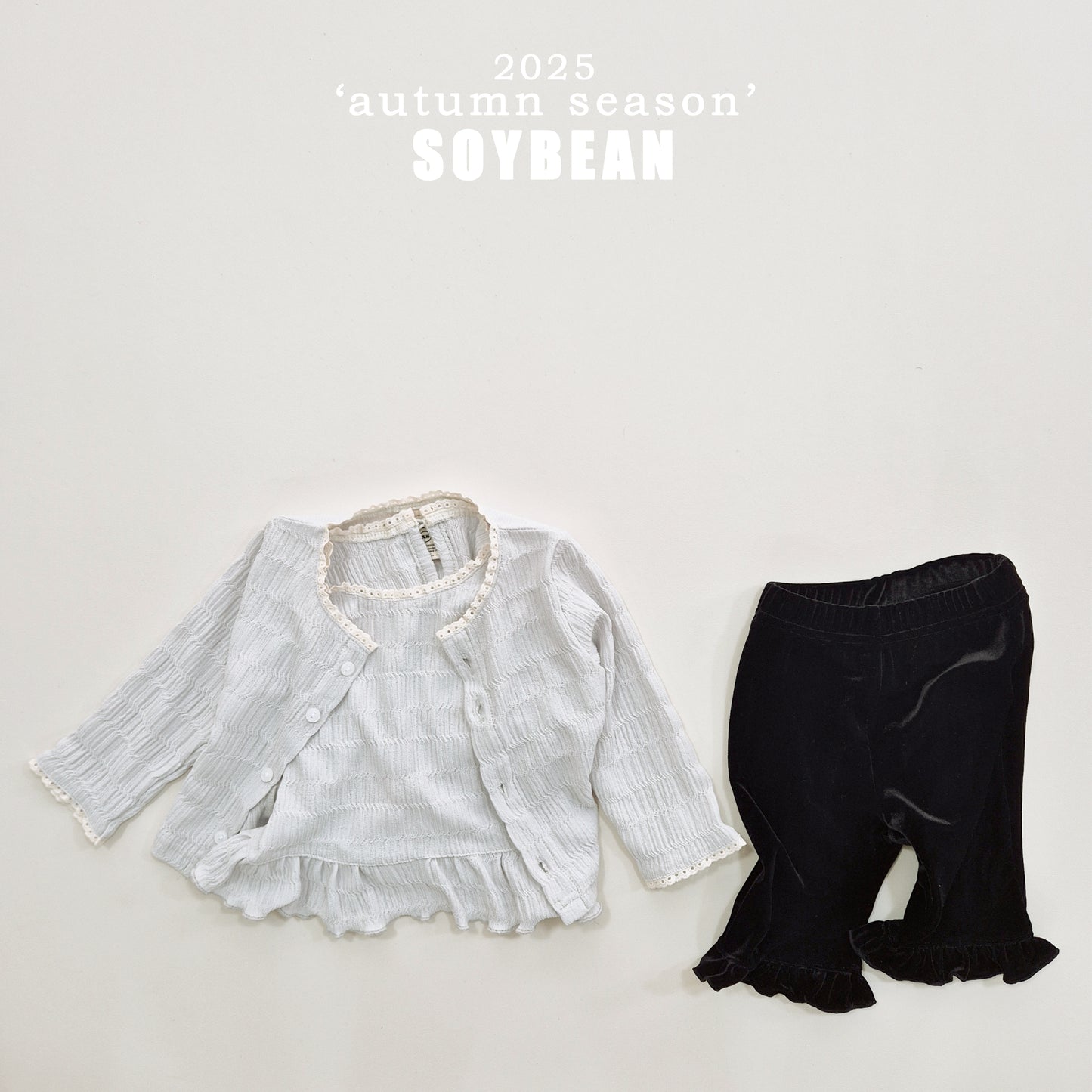 (Pre-order) Soybean Kids - Capri Frill Velvet Pants 카프리프릴팬츠 (2 Colors)