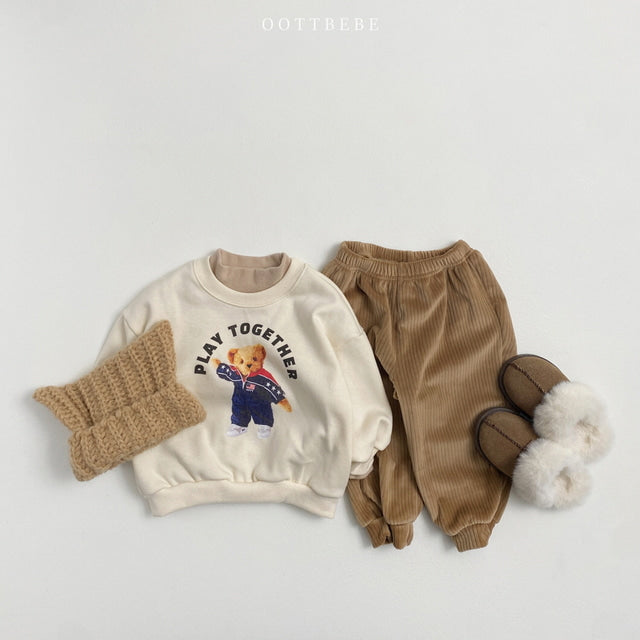 (Pre-order) OOTTBEBE - Play Together Bear Sweatshirt 플레이투게더맨투맨 (2 Colors)