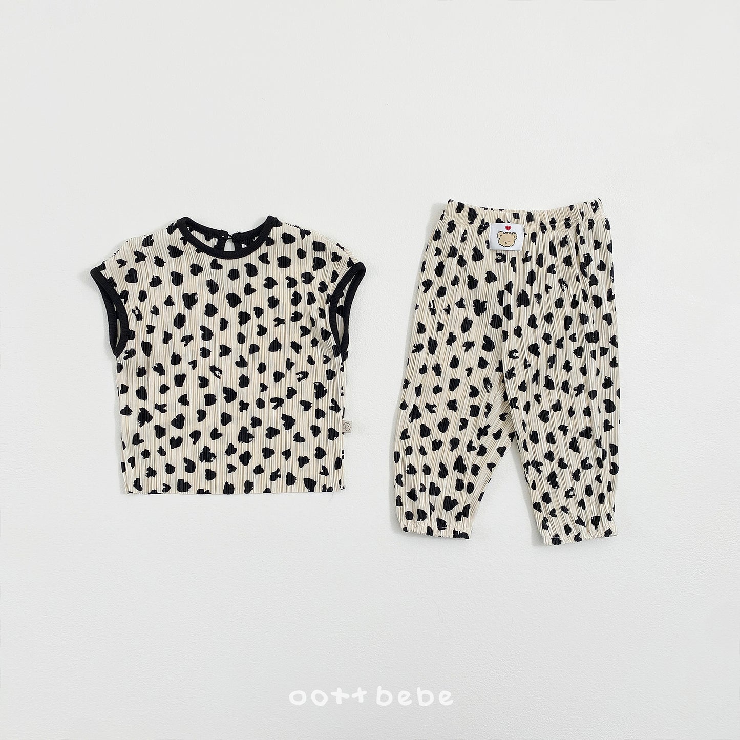 (Pre-order) OOTTBEBE Summer - Petit Leopard Pleated Set 쁘띠호피플리츠상하복 (2 Colors)