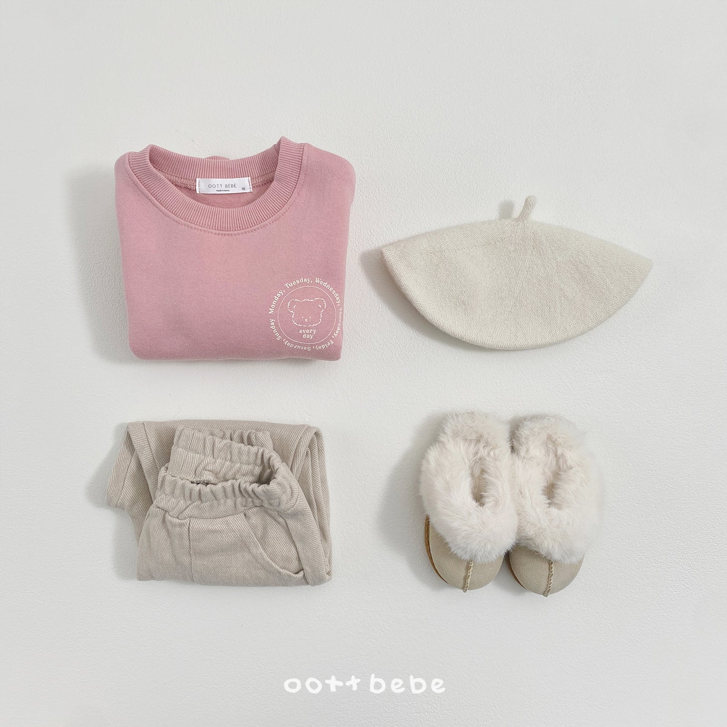 (Pre-order) OOTTBEBE Winter - Everyday Bear Sweatshirt 에브리데이맨투맨 (3 Colors)