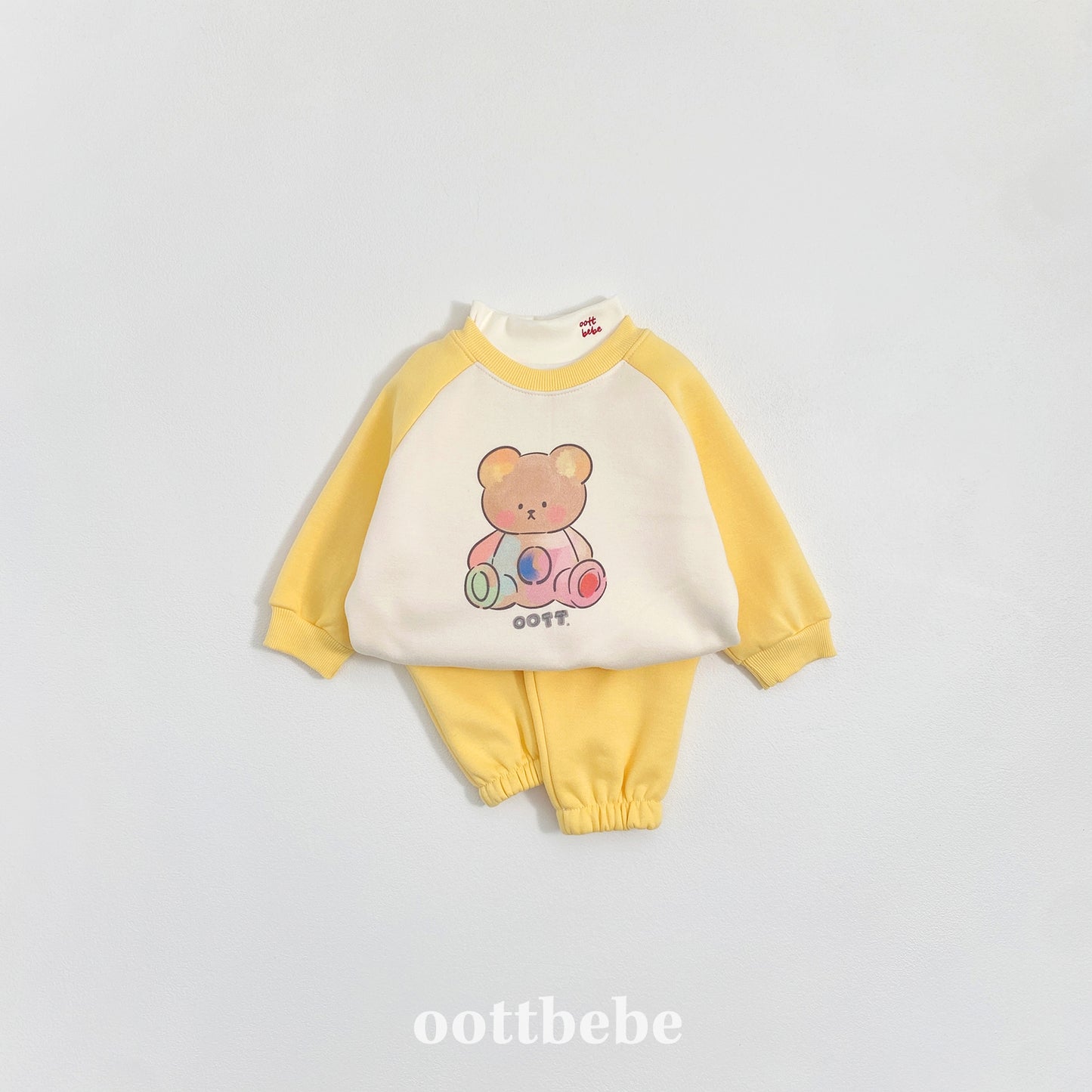 (Pre-order) OOTTBEBE Winter - Watercolor Bear Top & Bottom Set 페인팅오띠상하복 (2 Colors)