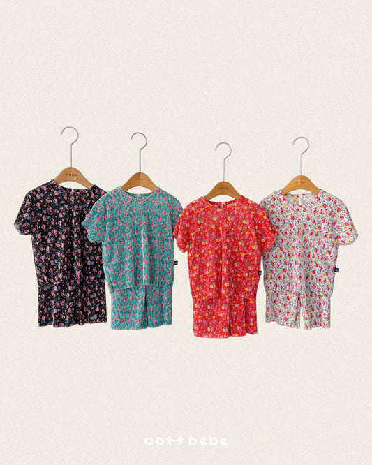 (Pre-order) OOTTBEBE Summer -  Flower Pleated Set 꽃송이플리츠상하복 (4 Colors)