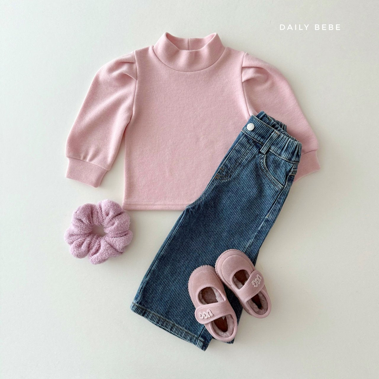 (Pre-order) Daily Bebe Winter - Kids' Peach Puff Mock-Neck Top 피치 퍼프티 (2 Colors)