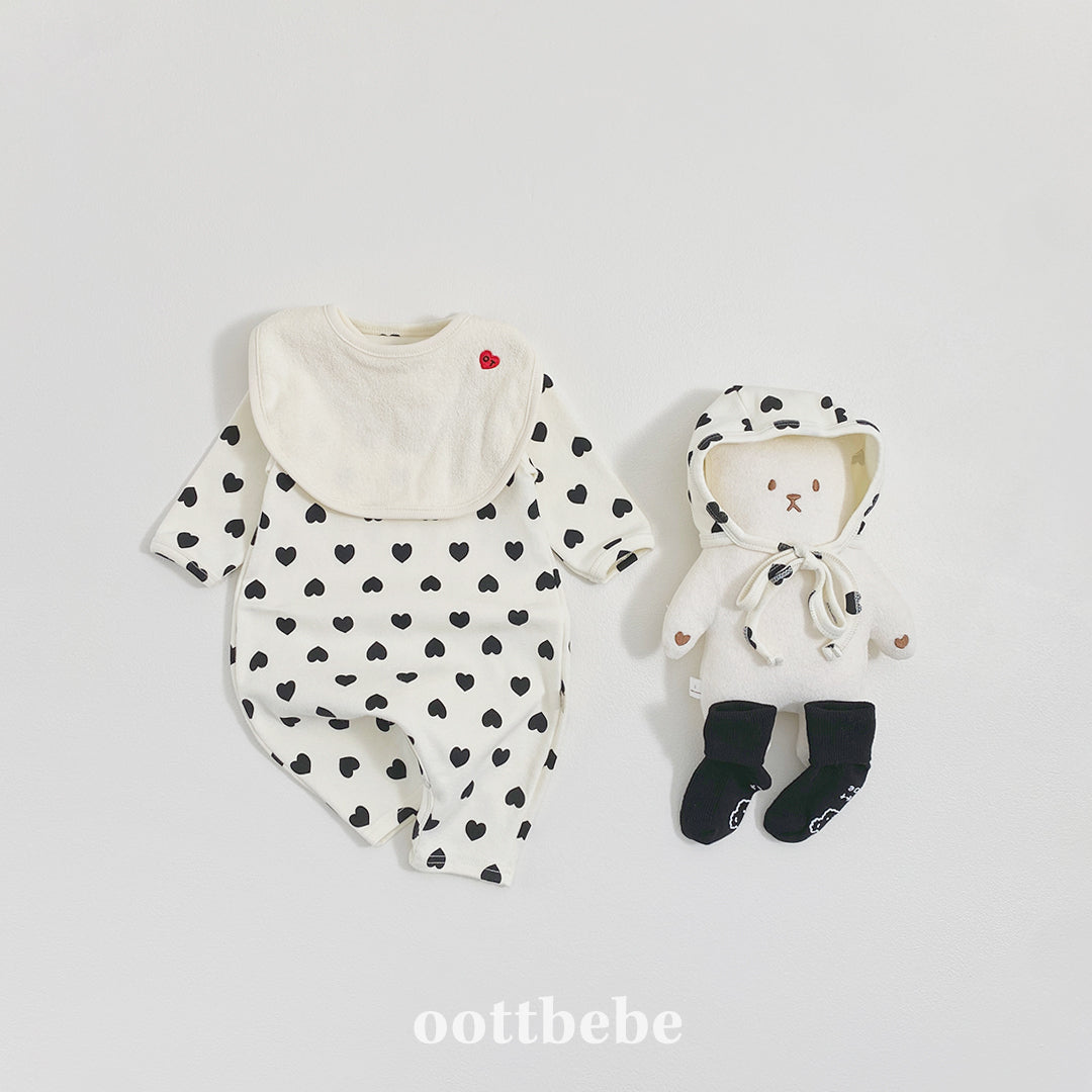 (Pre-order) OOTTBEBE Winter - Heart Full Suit + Bonnet Set 하트전신슈트+보넷set (2 Colors)