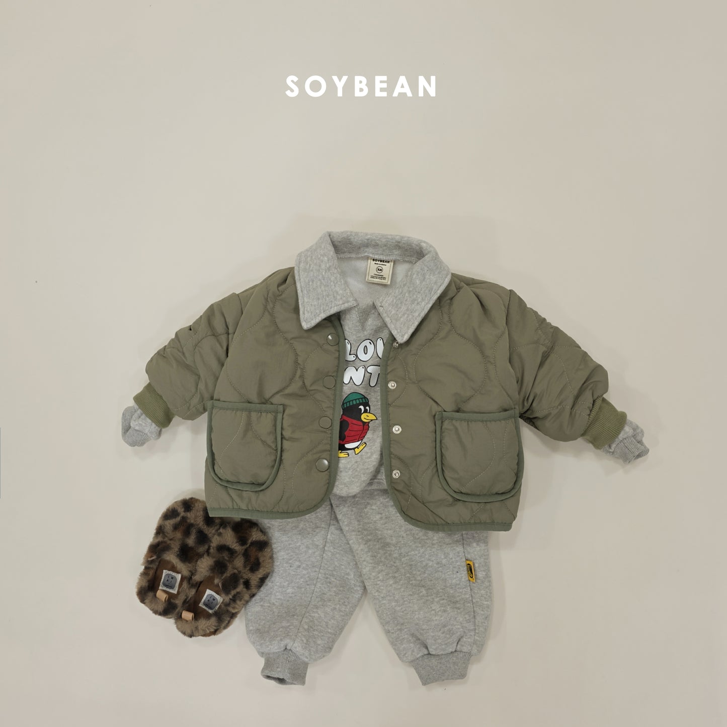 (Pre-order) Soybean Kids Winter - Cozy Penguin Collar Fleece-Lined Top & Bottom Set 포근펭귄카라상하복 (2 Colors)