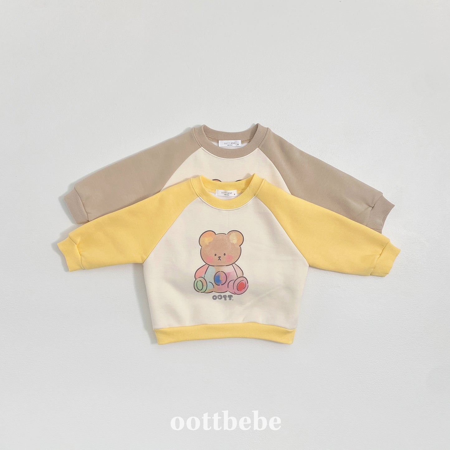 (Pre-order) OOTTBEBE Winter - Watercolor Bear Top & Bottom Set 페인팅오띠상하복 (2 Colors)
